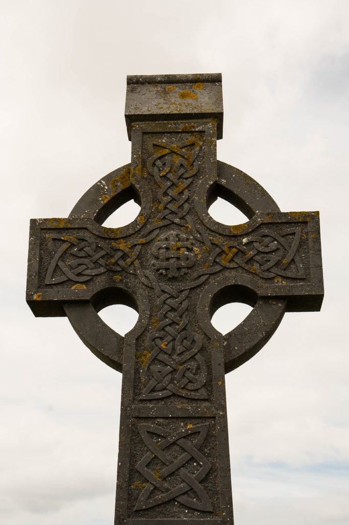cross, ireland, graveyard-2686161.jpg
